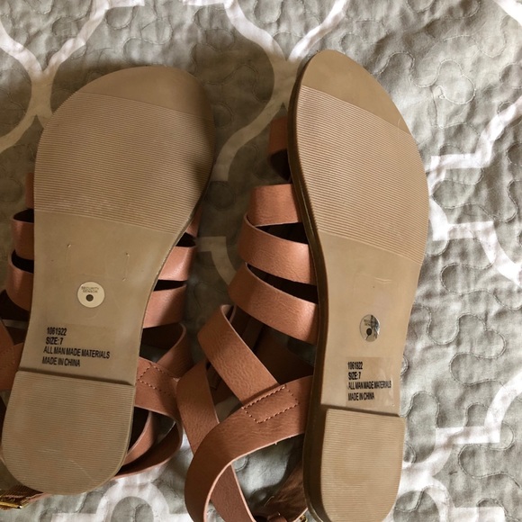 Charlotte Russe Sandals- NWOT - Picture 2 of 4